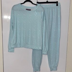 Gloria Vanderbilt Light Blue Pajama Set